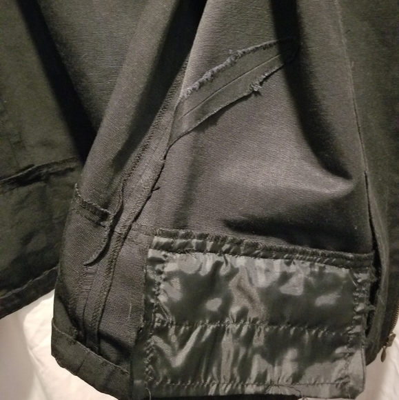 EUC Black Zip up Mossimo blouse with front pockets - Picture 4 of 5